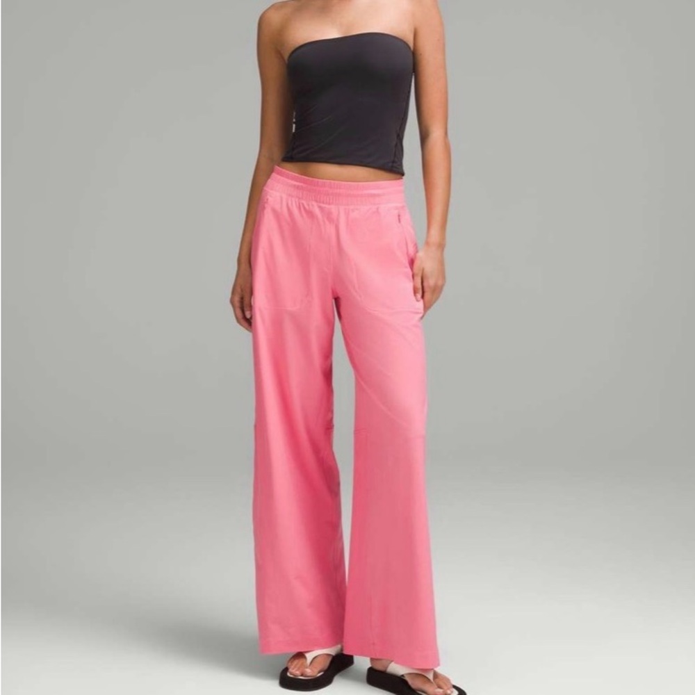Lululemon Swift Mid-Rise Wide-Leg Pant